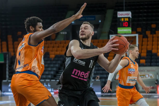 变了赛场上 变了赛场上