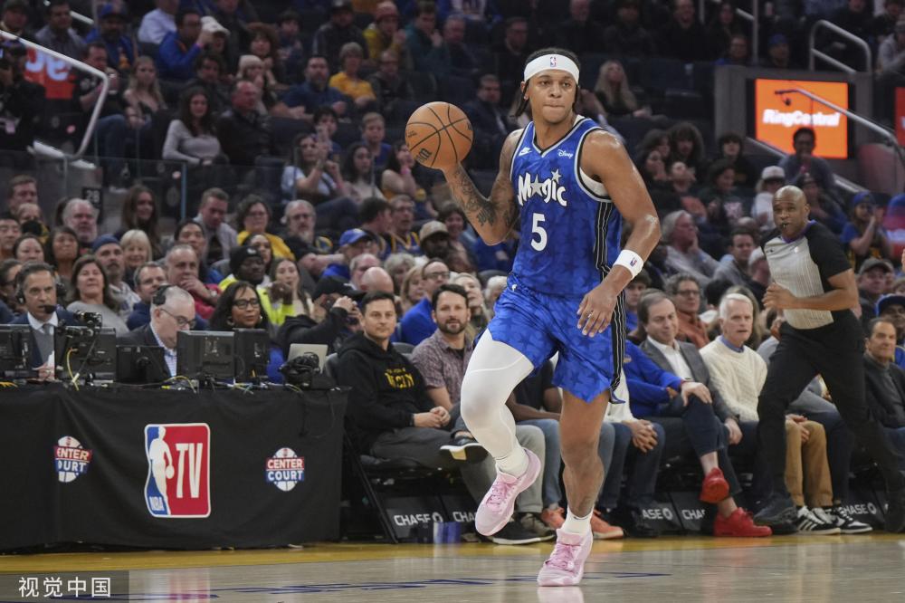 使她成为本 使她成为本