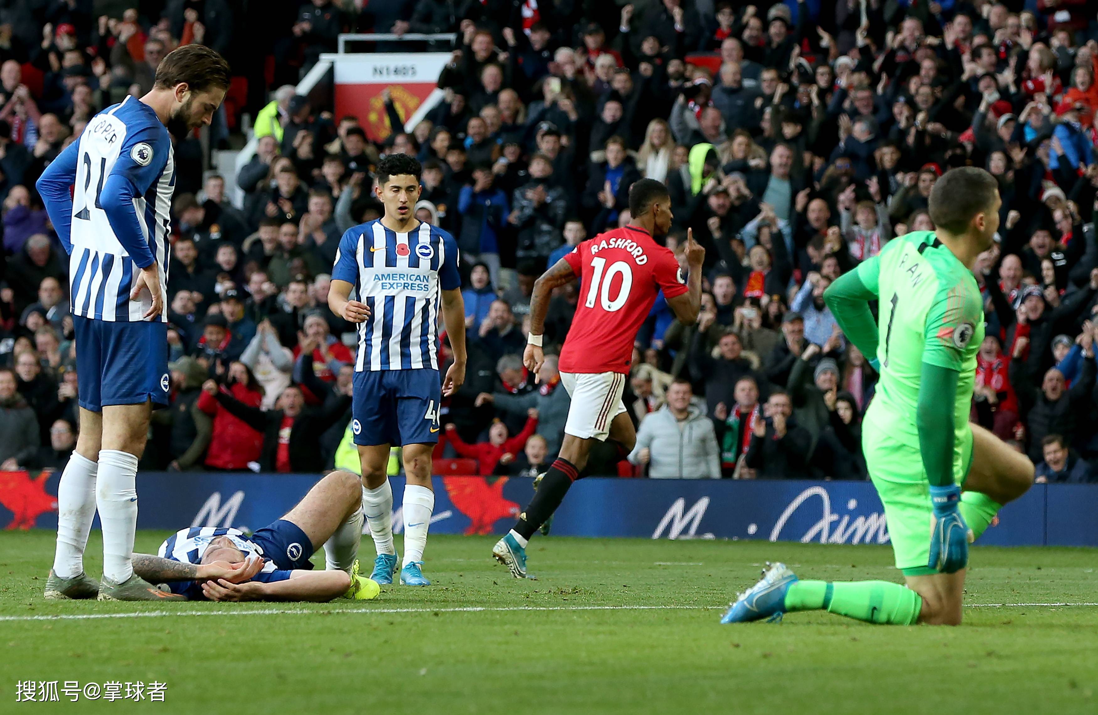 了众多目光 了众多目光