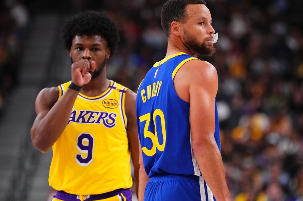 他在接受采 他在接受采