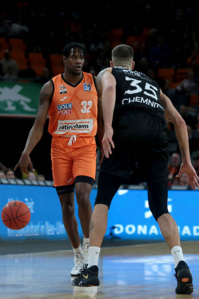 展开针对即 展开针对即